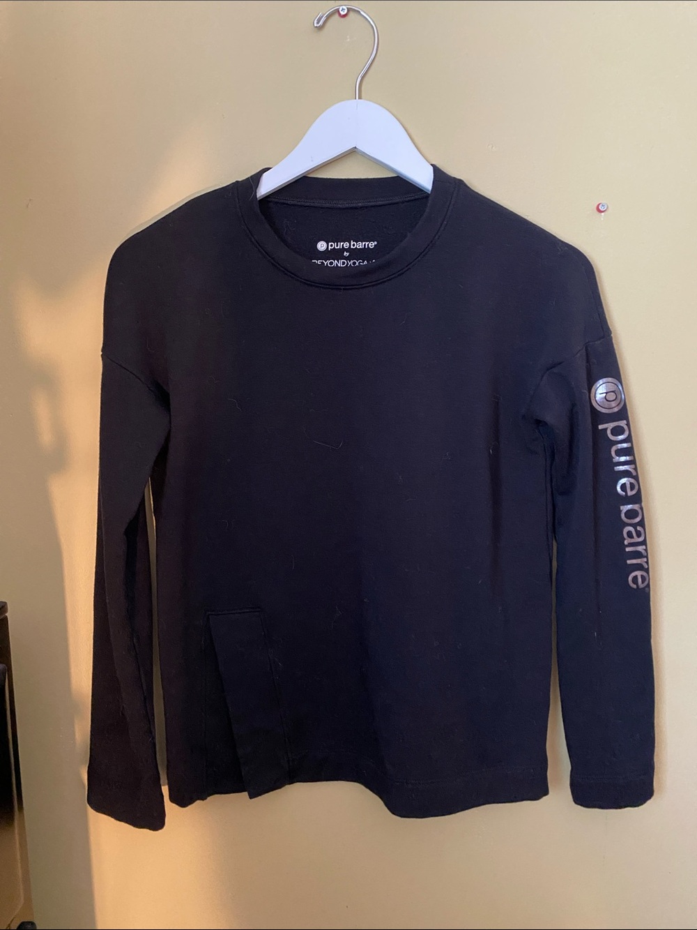 Beyond Yoga x Pure Barre Black Crewneck Sweatshirt with Sleeve Logo, XS